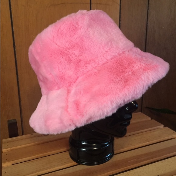 Powder Pink Faux Fur Bucket Hat - Picture 3 of 11